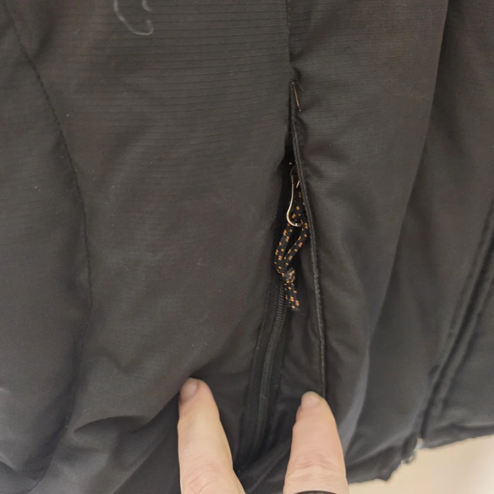 Ariat Goose Down Puffer Vest Black Full Zip Insulated Riding Equestrian Large - Picture 4 of 7